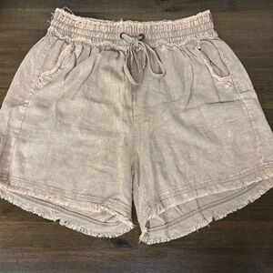Zenana Outfitters High Waist Frayed Hem Shorts - Light Taupe